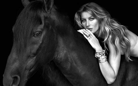 gisele bundchen horse walk video.